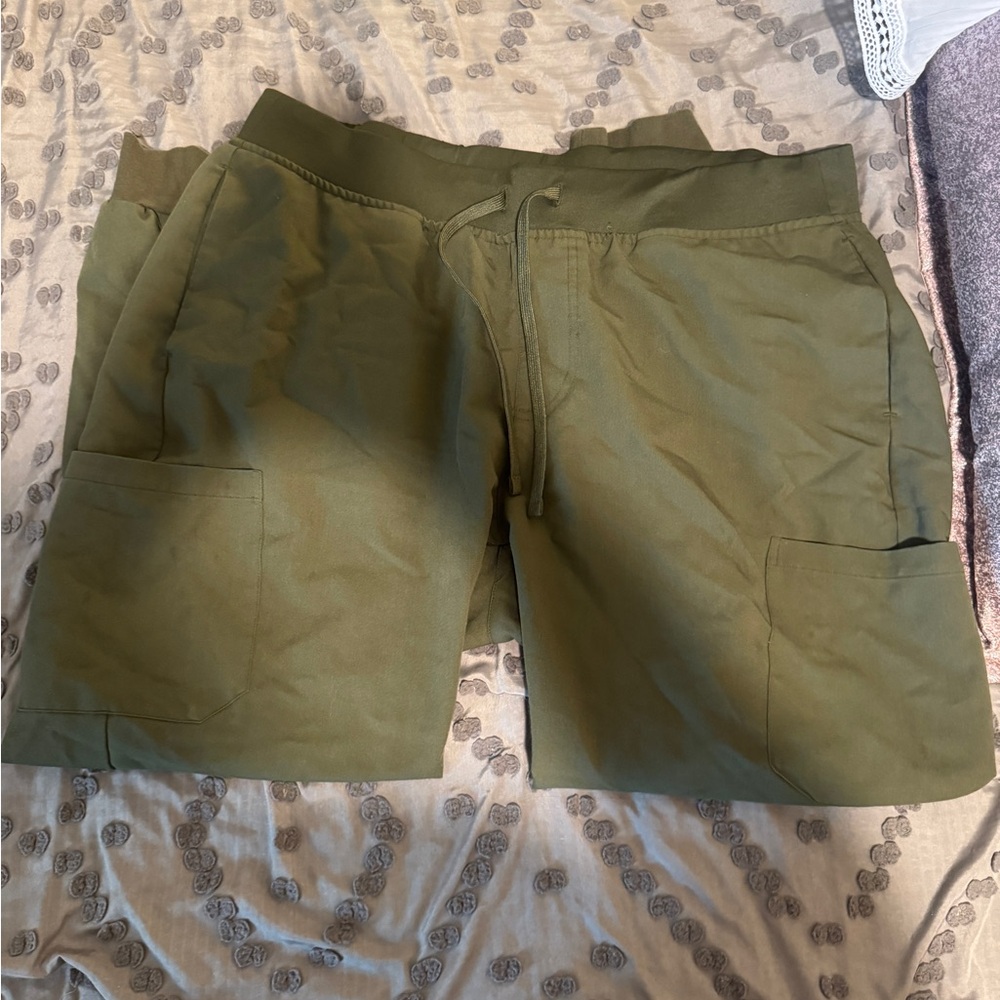 Mandala scrub joggers